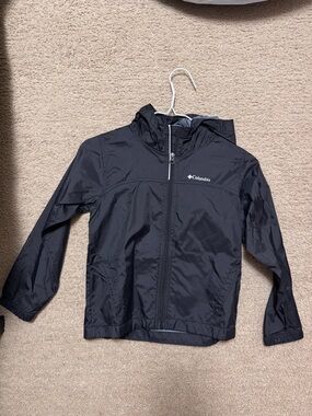 Columbia Black Packable Hooded Rain Jacket Windbreaker